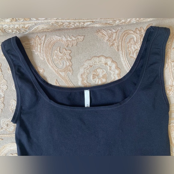 Babaton Contour Tank Bodysuit - Picture 6 of 10